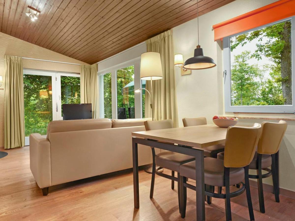 Hotel Landal Wirfttal Stadtkyll Esterno foto