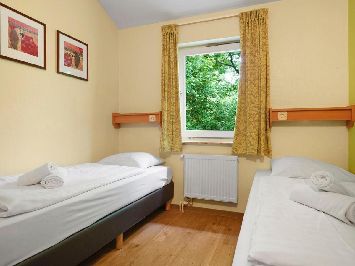 Hotel Landal Wirfttal Stadtkyll Esterno foto